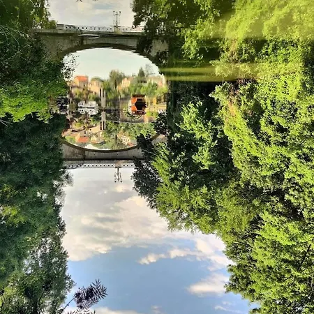 De 55m2 Pour 2 A 3 Personnes, Au Coeur De La Bastide, Draps, Serviettes, Wifi, Clim Et Inclus Apartment