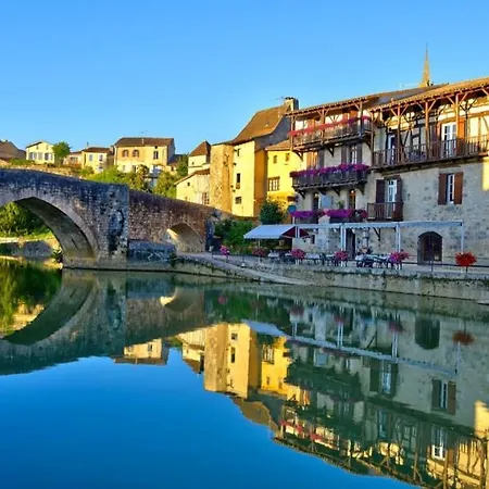 Apartment De 55m2 Pour 2 A 3 Personnes, Au Coeur De La Bastide, Draps, Serviettes, Wifi, Clim Et Inclus Vianne
